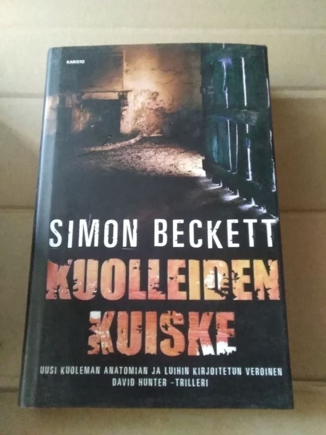 Simon Beckett: Kuolleiden kuiske