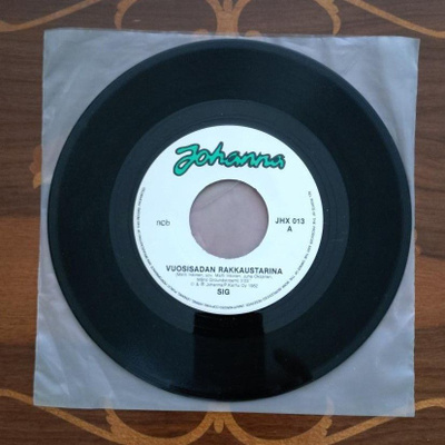SIG, Vuosisadan rakkaustarina (1982)