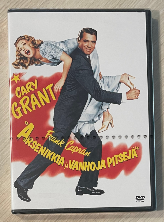 Frank Capra: Arsenikkia ja vanhoja pitsejä (1944) *UUSI*