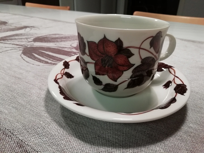 ARABIAN  "TEA  FOR  TWO"  TEEKUPPI  JA  VATI