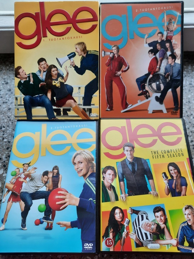 Glee 1- 3 ja kausi 5