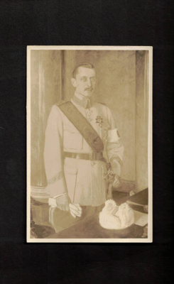 Sotilaspostikortti, Mannerheim, valkoinen karvahattu