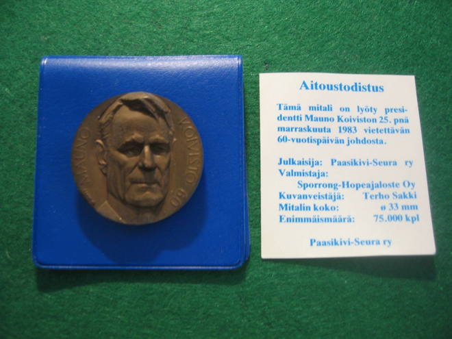 Mauno Koivisto 60 vuotta - mitali