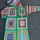Alina´s Handmade käsin virkattu VILLATAKKI ISOÄIDINNELIÖ - pikkukuva 1