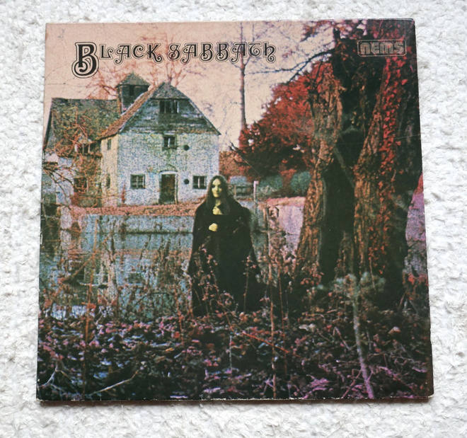 Black Sabbath LP 1976 "SLOPPING VILLAGE"