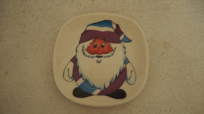 NESTORI tonttu, Lahti Finland 1989, seinälautanen, Arabia