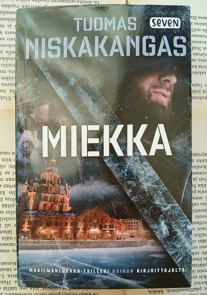 Tuomas Niskakangas - Miekka (pokkari)