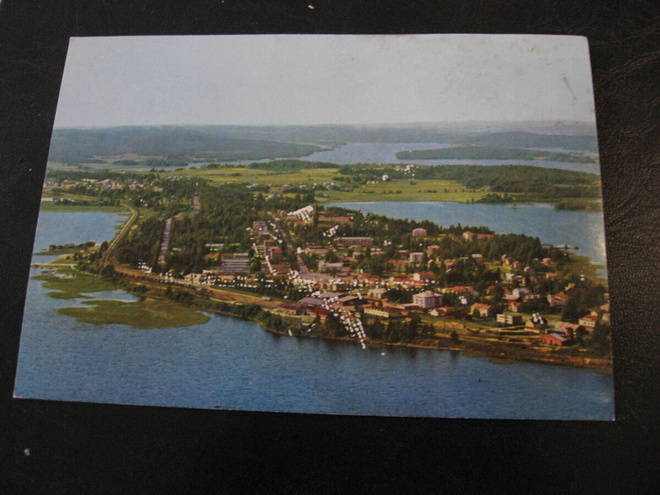 Nurmes. Karhumäen ilmakuva. Kulkematon väri