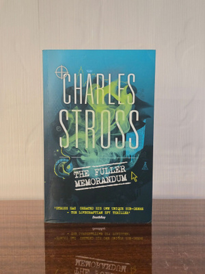 The Fuller Memorandum (Charles Stross, pehmeäkantinen)
