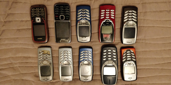 nokialaisia kännyköitä