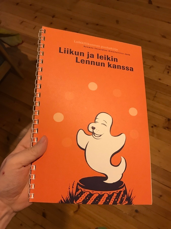 Liikun ja leikin Lennun kanssa (kuv Petteri Tikkanen)