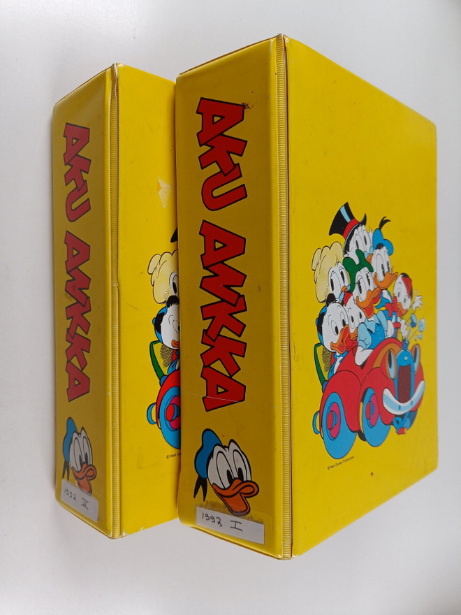 Aku Ankka vuosikerta 1992 (1-52, 2 kansiota)