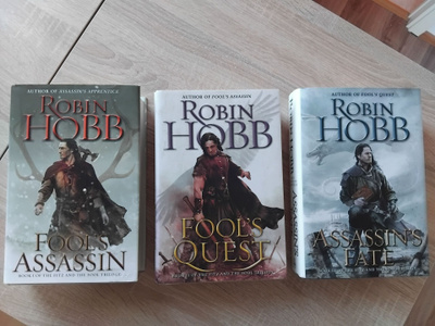 Robin Hobb Fitz and the Fool Trilogy