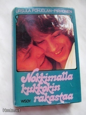 Ursula Pohjolan-Pirhonen: Nokkimalla kukkokin rakastaa