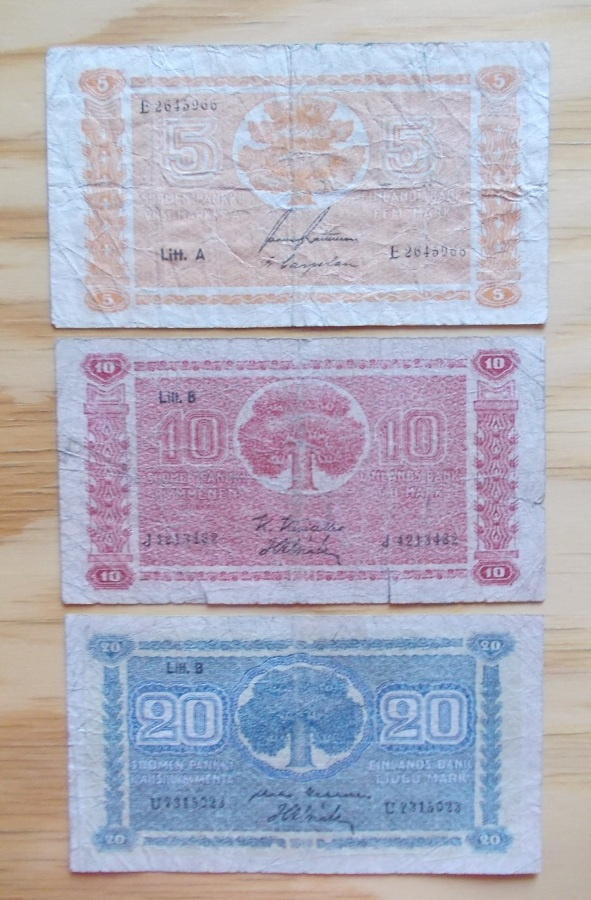 Sota-ajan setelit 5, 10, 20 markkaa 1945 Suomen pankki