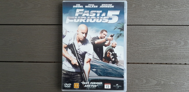 DVD: Fast & Furious 5 (Paul Walker, Vin Diesel 2010)
