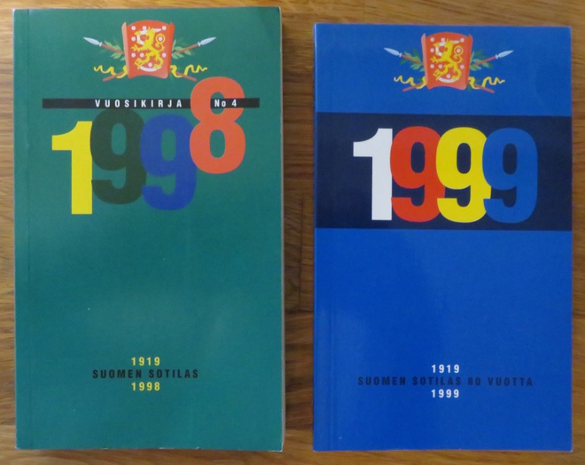 2 kpl SUOMEN SOTILAS VUOSIKIRJA - 1998 JA 1999