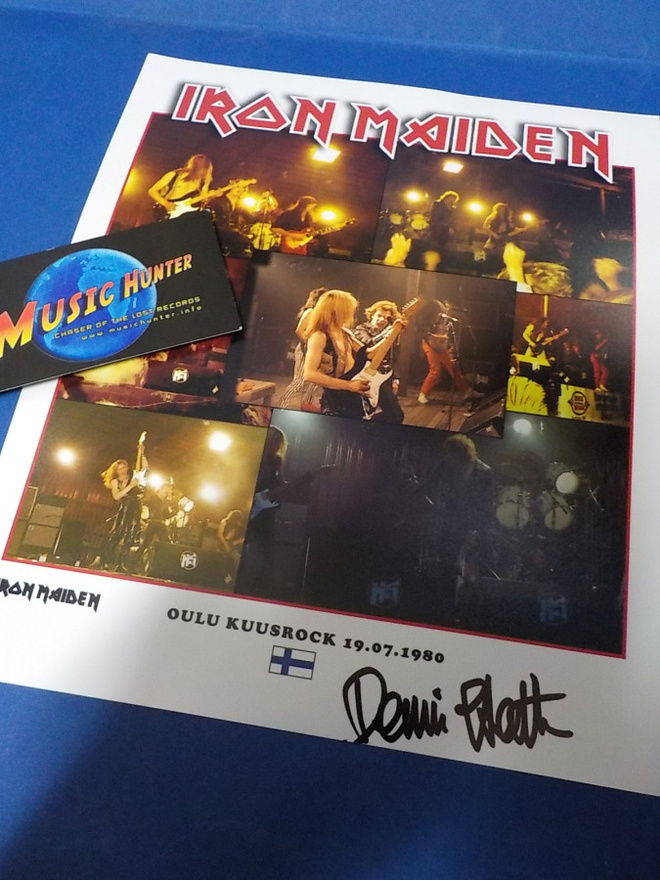 DENNIS STRATTON NIMIKIRJOITUS IRON MAIDEN KUVASSA
