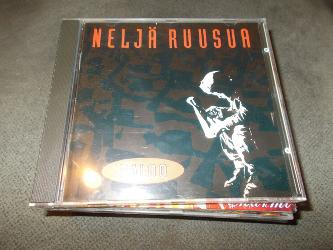 CD NELJÄ RUUSUA ** HALOO **