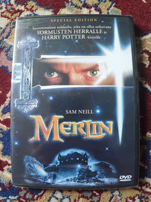 Merlin UUSI Sam Neill