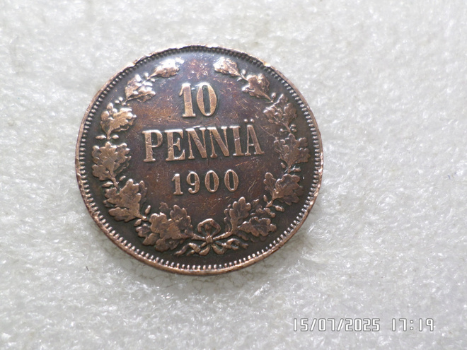 10  penniä   1900  kulkematon tasaisesti  patinoitunut.