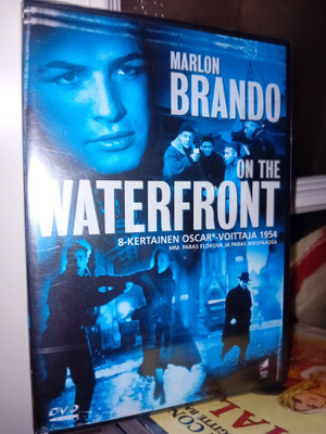 Dvd On the waterfront - Alaston satama ( UUSI ) SIS POSTIKUL