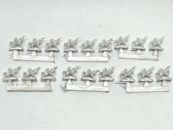 Epic 40K - 18kpl Imperial Guard Rough Riders [S70]