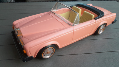 Rolls Royce Barbie Pinkki Vintage ISO 52 cm Auto 80-luku