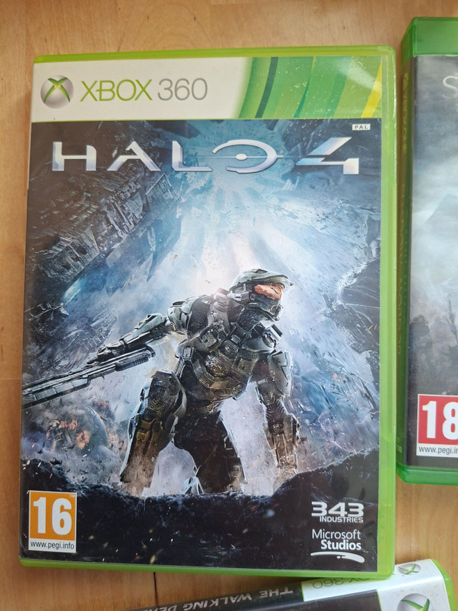 XBOX 360 Halo 4, ei ohjeita
