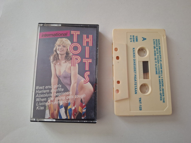 TOP HITS - international c-kasetti