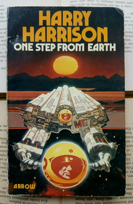 Harry Harrison - One Step from Earth (paperback)
