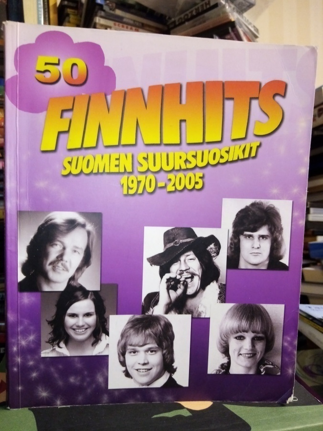 NUOTTIKIRJA 50 FINNHITS SUOMEN SUURSUOSIKIT 1970-2005