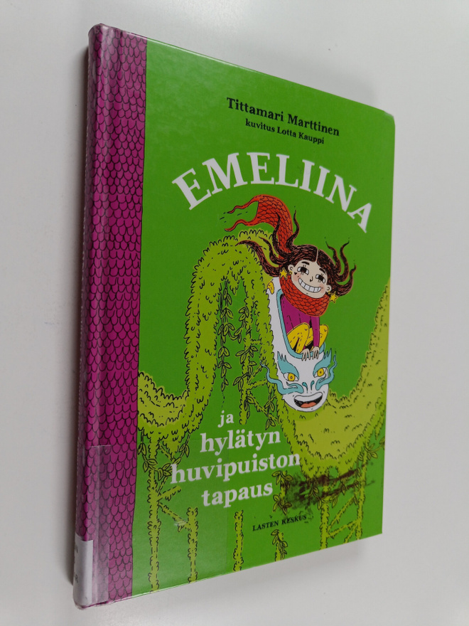 Tittamari Marttinen : Emeliina ja hylätyn huvipuiston tapaus