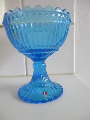 IITTALA MARISKOOLI SININEN VANHALLA i TARRALLA
