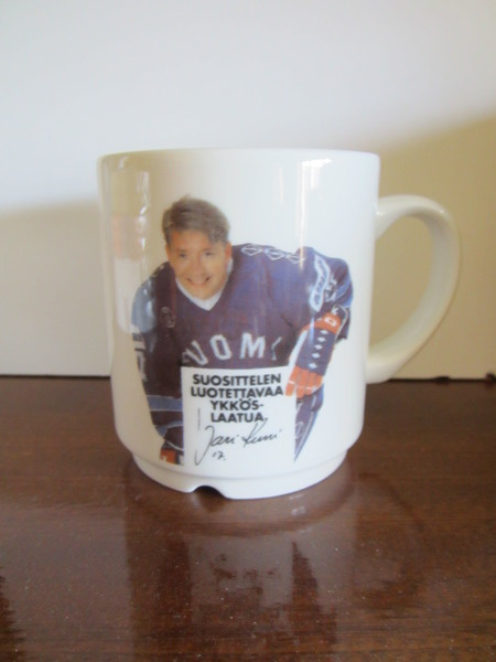 JARI KURRI LEIJONAT ARABIA FORTE KAHVIMUKI