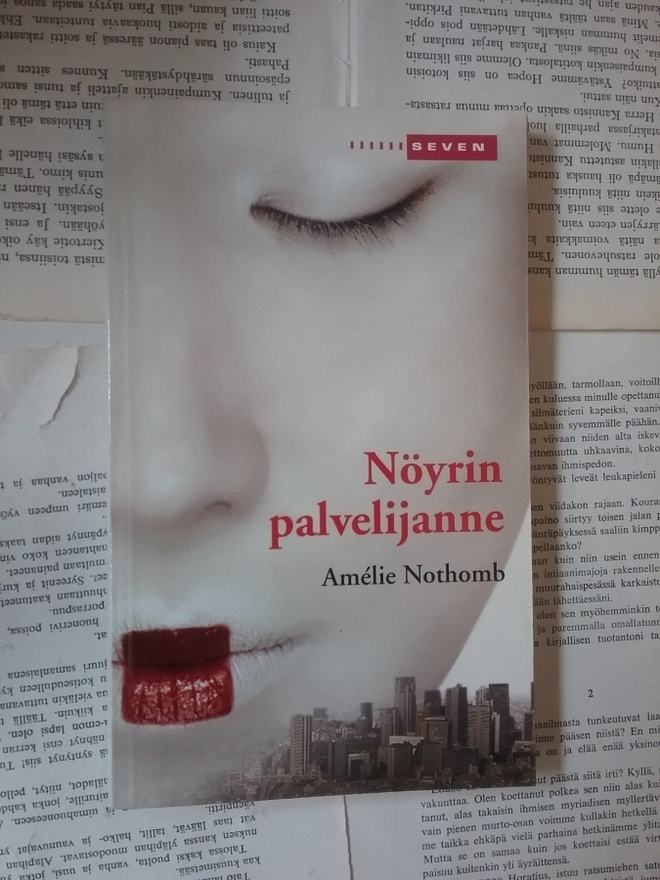 Amelie Nothomb - Nöyrin palvelijanne (pokkari)
