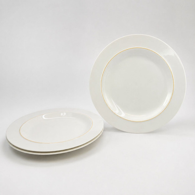 Royal Copenhagen Fajance tarjoilulautaset 32,5 cm, 3 kpl