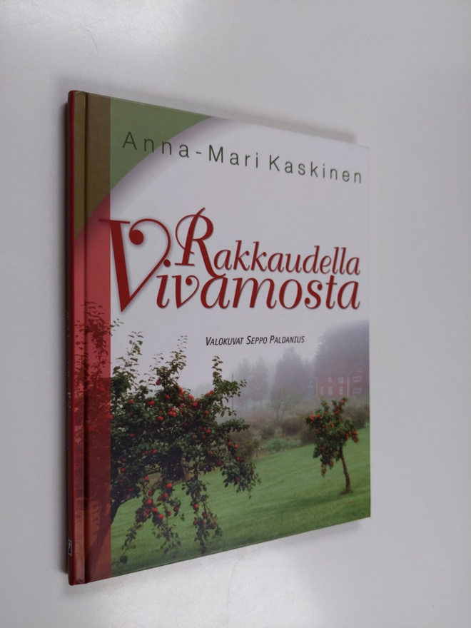 Anna-Mari Kaskinen : Rakkaudella Vivamosta