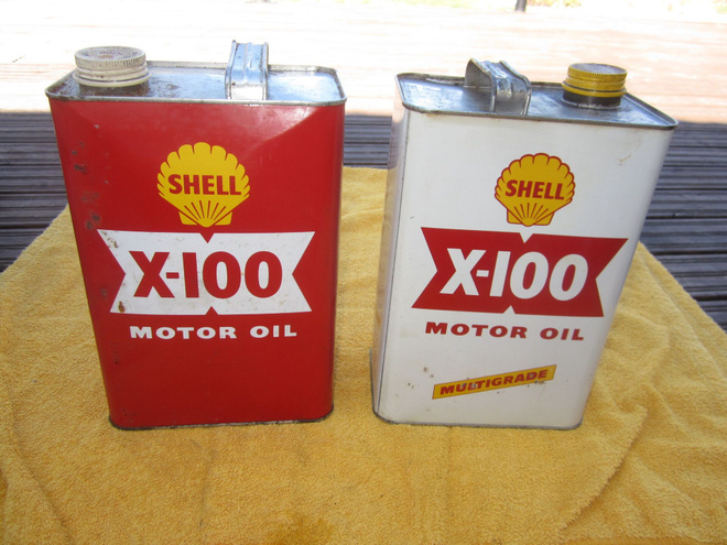 SHELL - 2 VANHAA VINTAGE ÖLJYPYTTYÄ