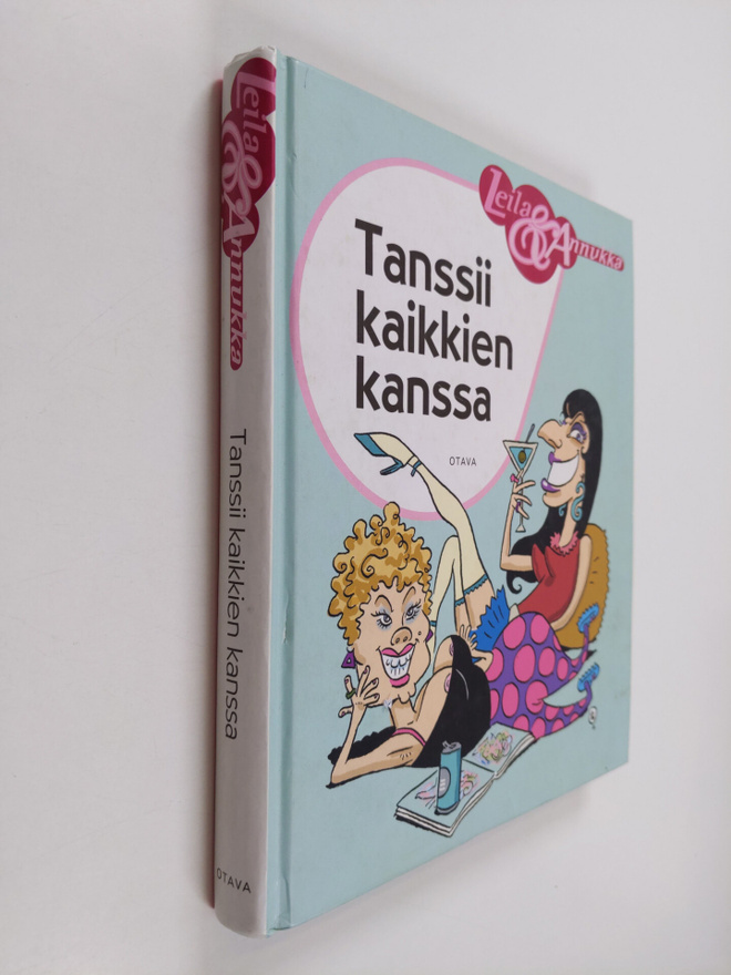 Annukka Ahlqvist : Tanssii kaikkien kanssa