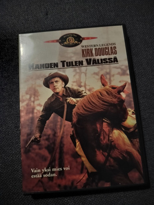 Kahden tulen välissä