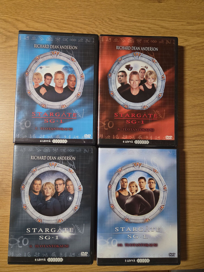 Stargate SG-1 Kaudet 1-10 (DVD)
