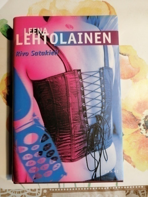 Leena Lehtolainen: Rivo satakieli