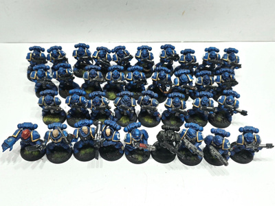 WH40K - 36kpl Space Marine figuureita [K182]