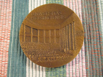Universitas Helsingiensis mitali 1640-1990./T.Jaatinen 90.