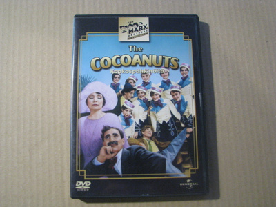 THE COCOANUTS - Kookospähkinöitä ( Marx Brothers )