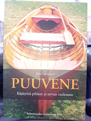 Juha Vartiainen  : Puuvene ( SIS POSTIKULU  )