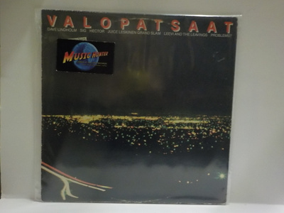 VARIOUS - VALOPATSAAT EX+/EX- SUOMI 1983 LP