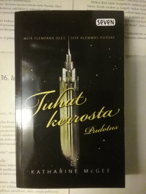 Katharine McGee - Tuhat kerrosta: Pudotus (pokkari)
