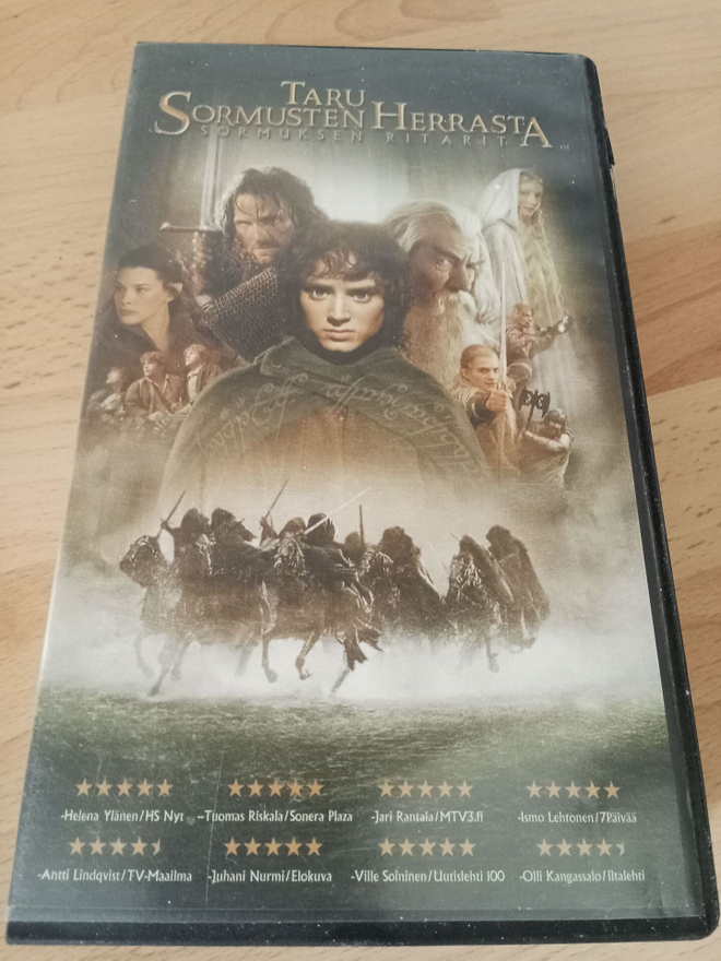 Taru sormusten herrasta sormuksen ritarit VHS